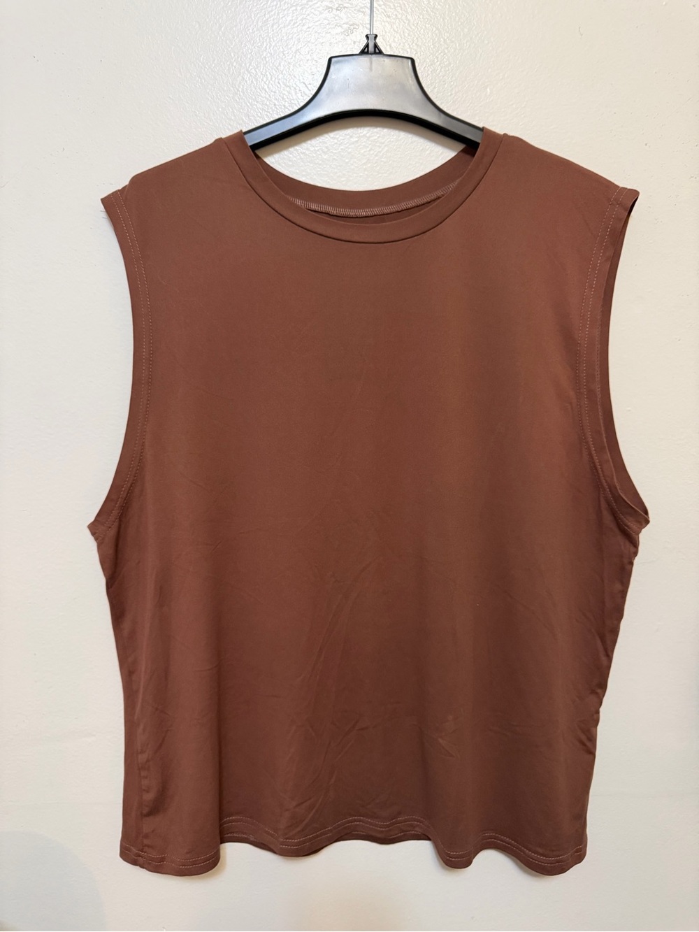 Men’s Sleeveless Crewneck Tank Top - Brown